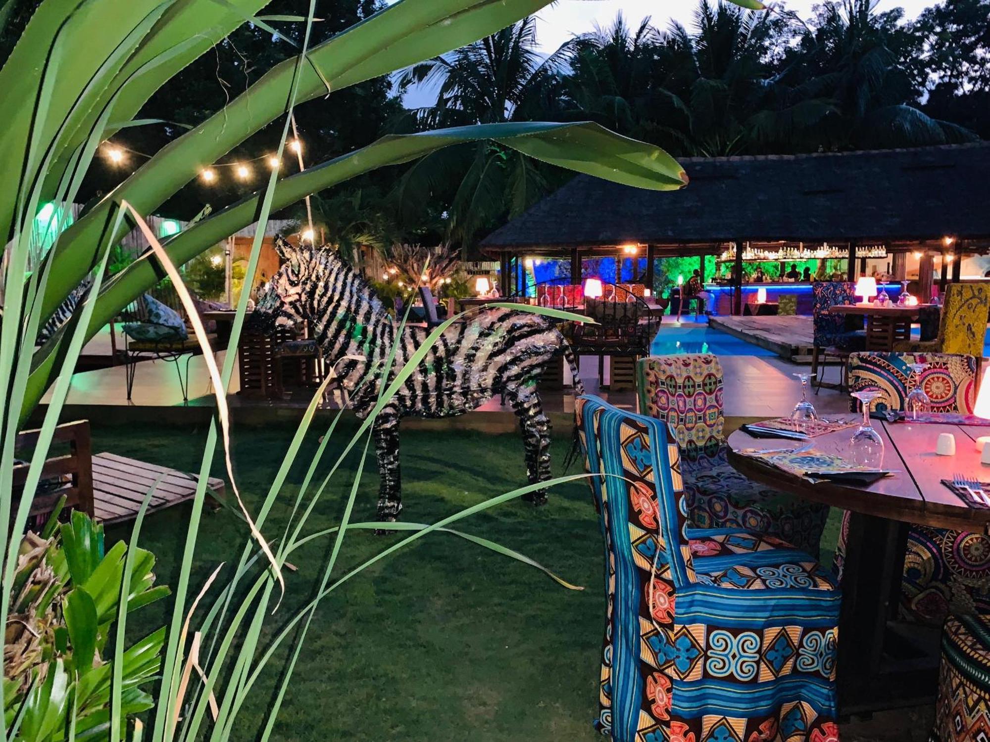 Le Patio Hotell Lomé Eksteriør bilde
