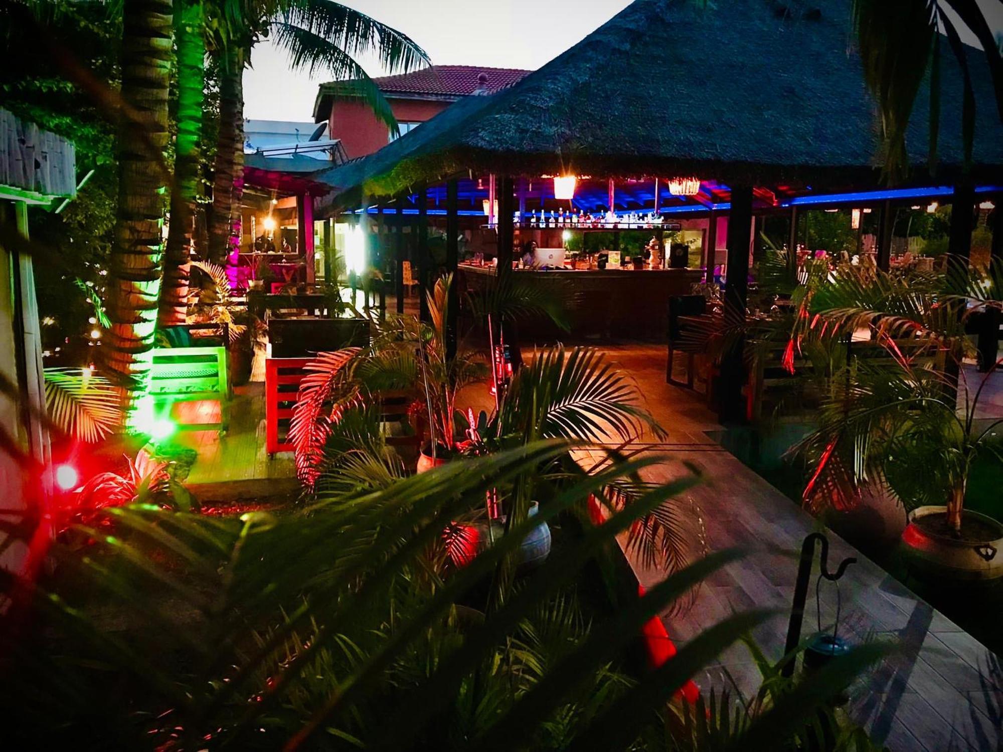 Le Patio Hotell Lomé Eksteriør bilde