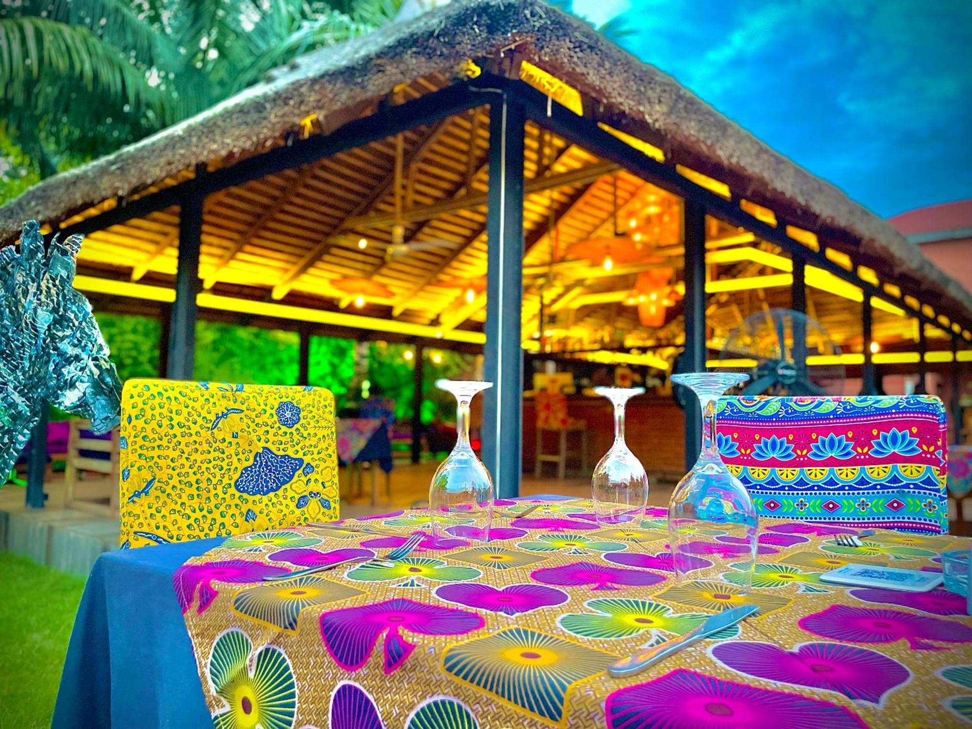 Le Patio Hotell Lomé Eksteriør bilde