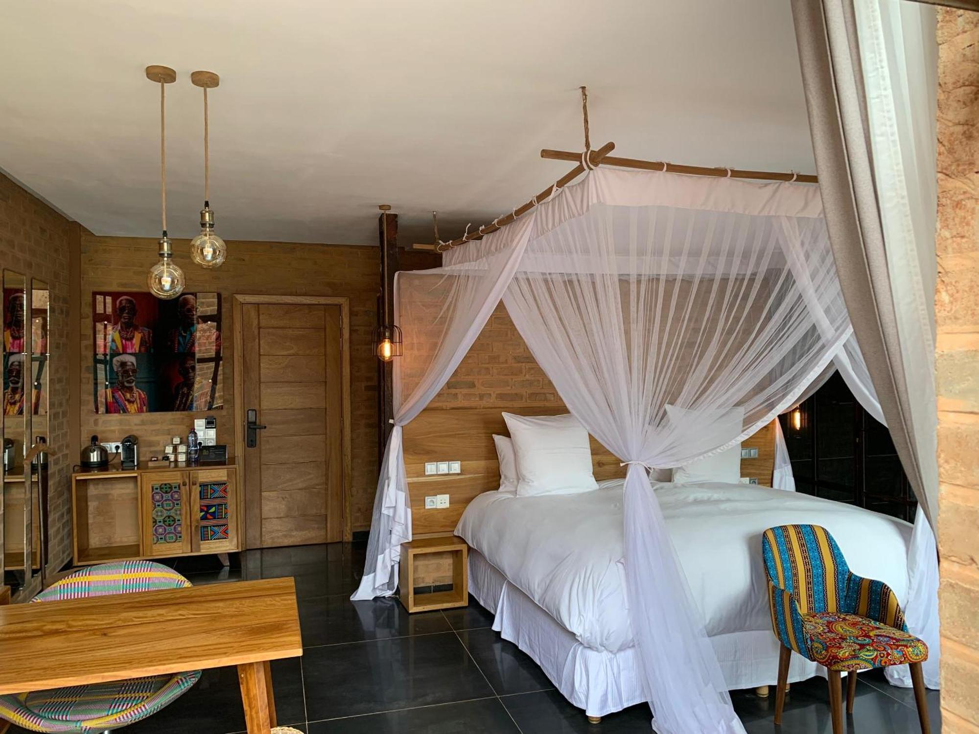 Le Patio Hotell Lomé Eksteriør bilde