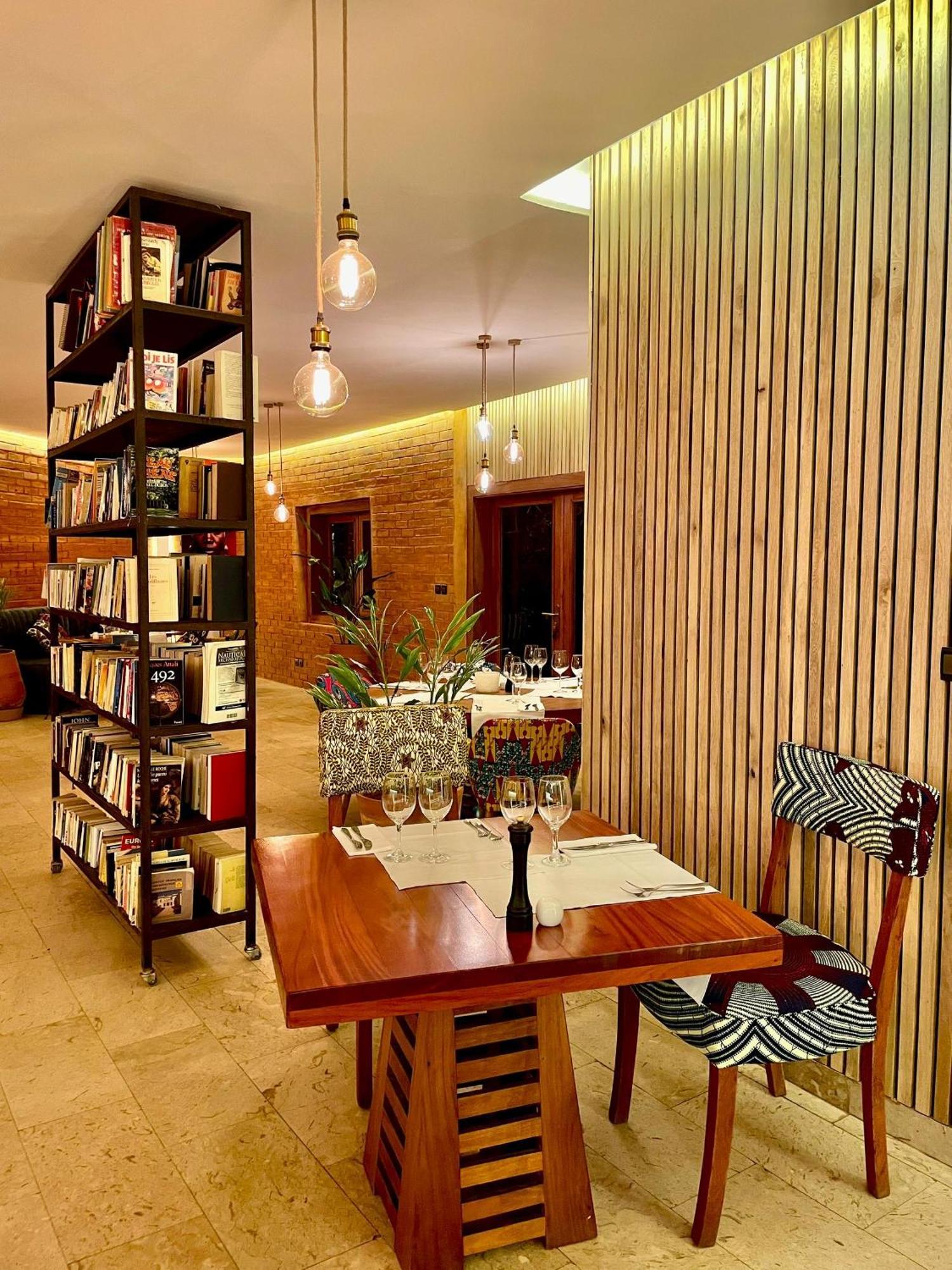 Le Patio Hotell Lomé Eksteriør bilde