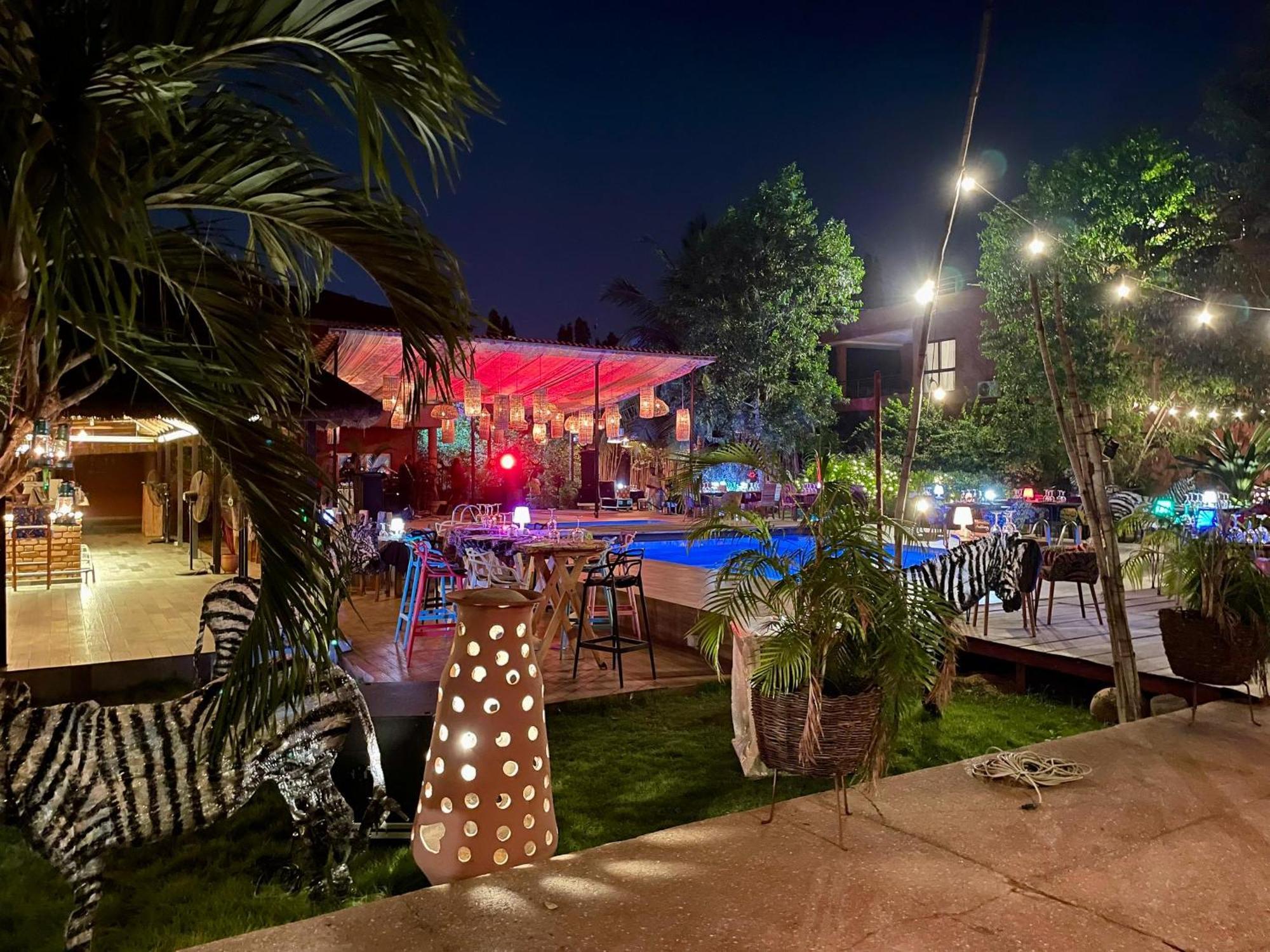 Le Patio Hotell Lomé Eksteriør bilde