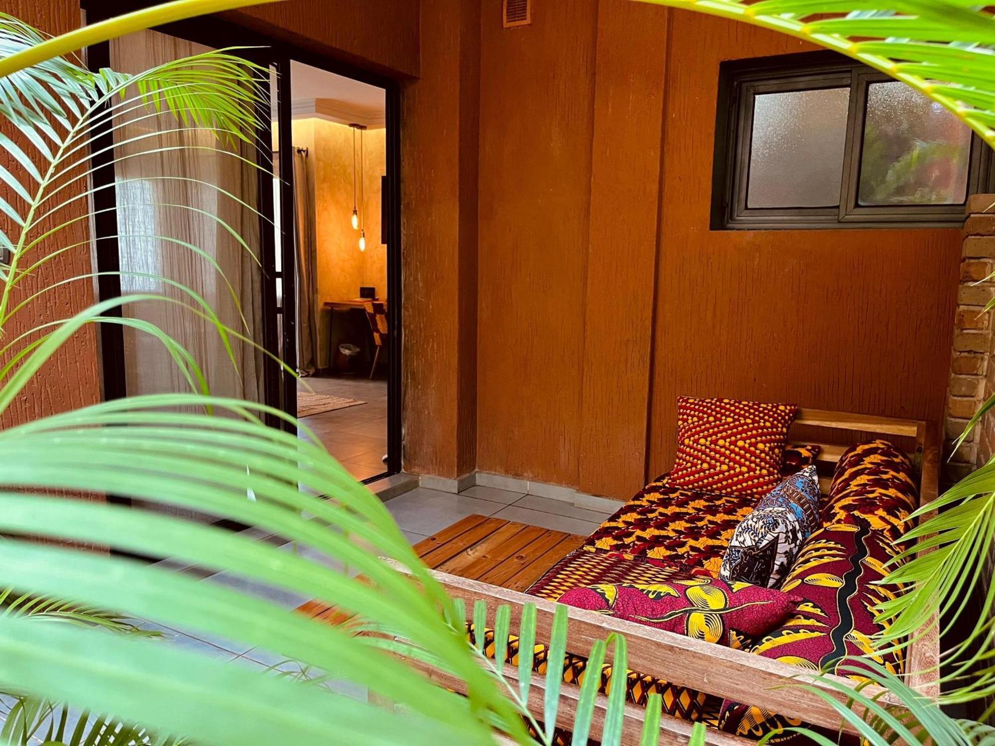 Le Patio Hotell Lomé Eksteriør bilde