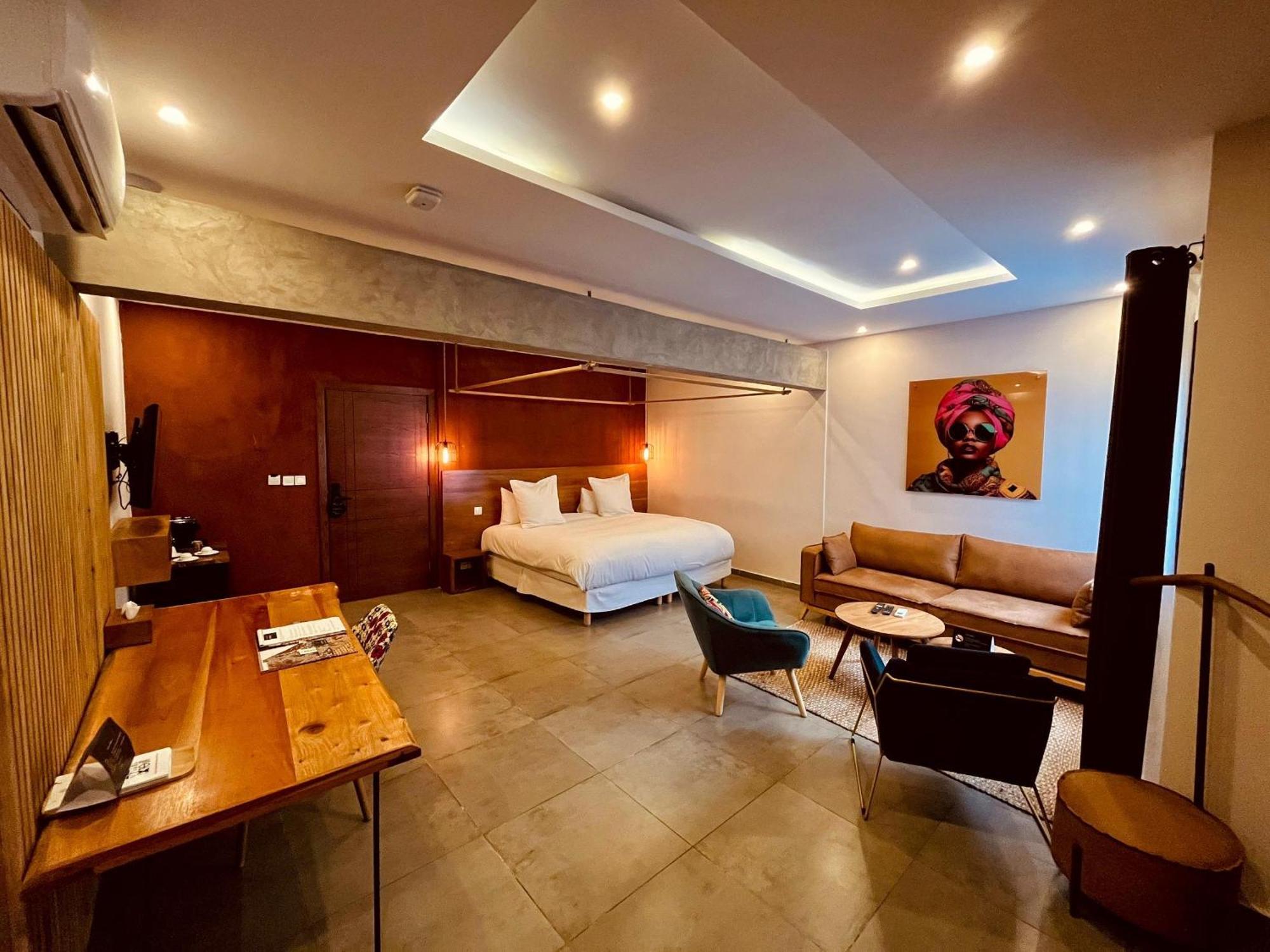 Le Patio Hotell Lomé Eksteriør bilde